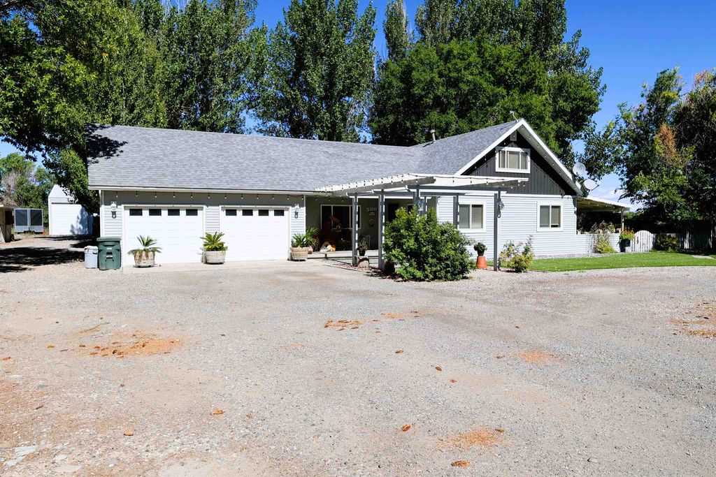 589 Maddox Ln, Powell, WY 82435 photo 3