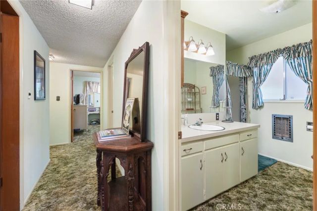 38980 Lake Point Court, Bass Lake, CA 93604