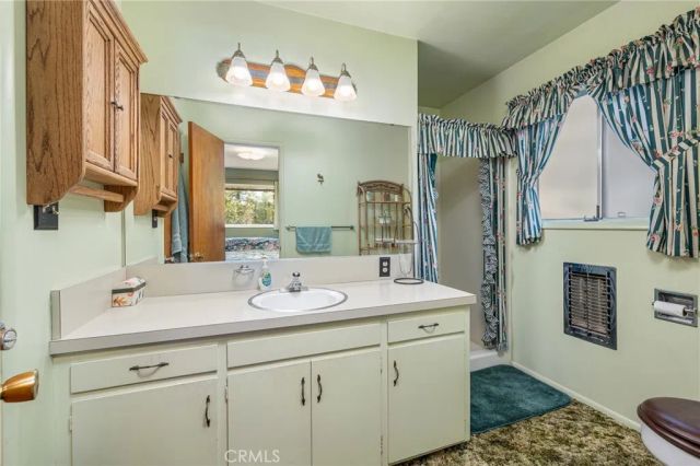 38980 Lake Point Court, Bass Lake, CA 93604