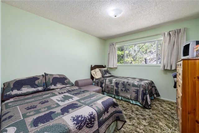 38980 Lake Point Court, Bass Lake, CA 93604