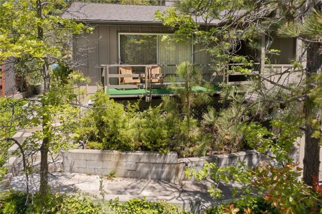 38980 Lake Point Court, Bass Lake, CA 93604