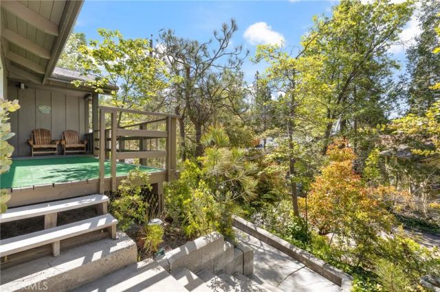 38980 Lake Point Court, Bass Lake, CA 93604