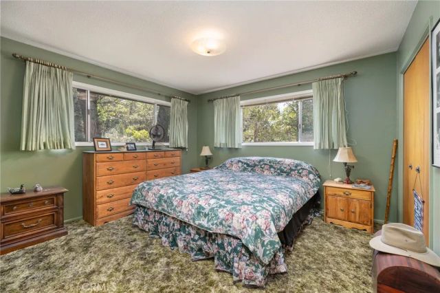 38980 Lake Point Court, Bass Lake, CA 93604
