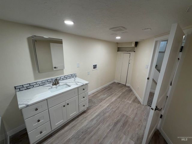 123 18th Ave S, Nampa, ID 83651