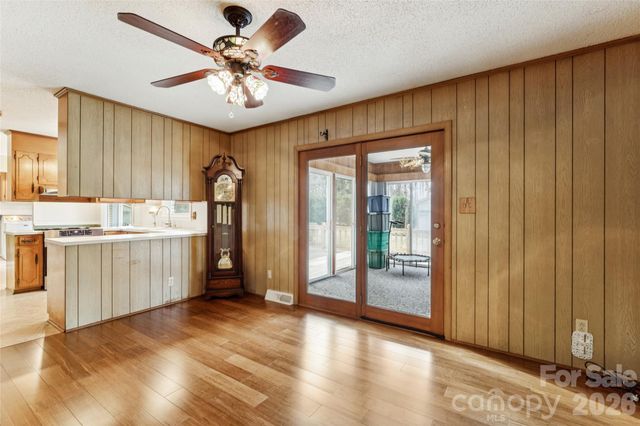 14409 Springwater Drive, Matthews, NC 28105