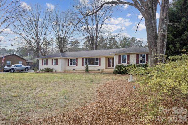 14409 Springwater Drive, Matthews, NC 28105