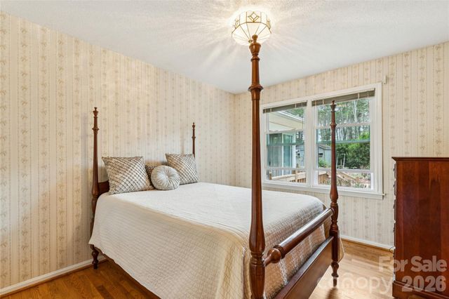 14409 Springwater Drive, Matthews, NC 28105