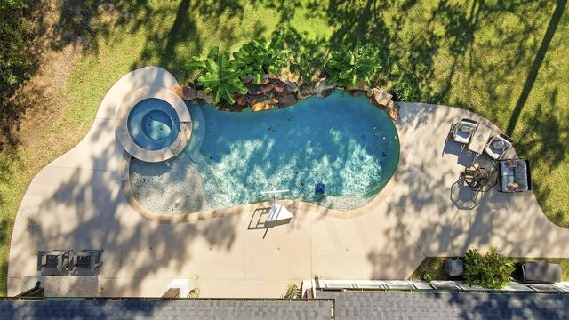 33710 Walnut Grove Drive, Magnolia, TX 77355