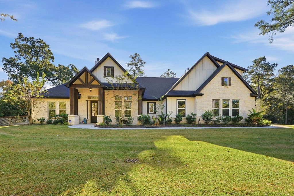 33710 Walnut Grove Drive, Magnolia, TX 77355