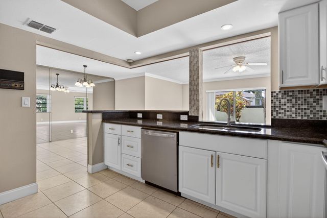 1780 NE 39th Court 901, Pompano Beach, FL 33064