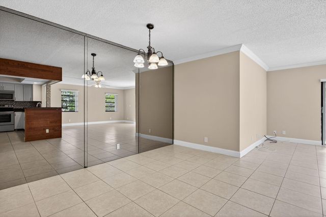 1780 NE 39th Court 901, Pompano Beach, FL 33064