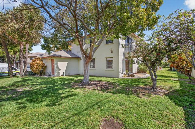 1780 NE 39th Court 901, Pompano Beach, FL 33064