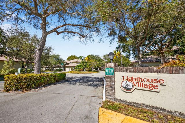 1780 NE 39th Court 901, Pompano Beach, FL 33064