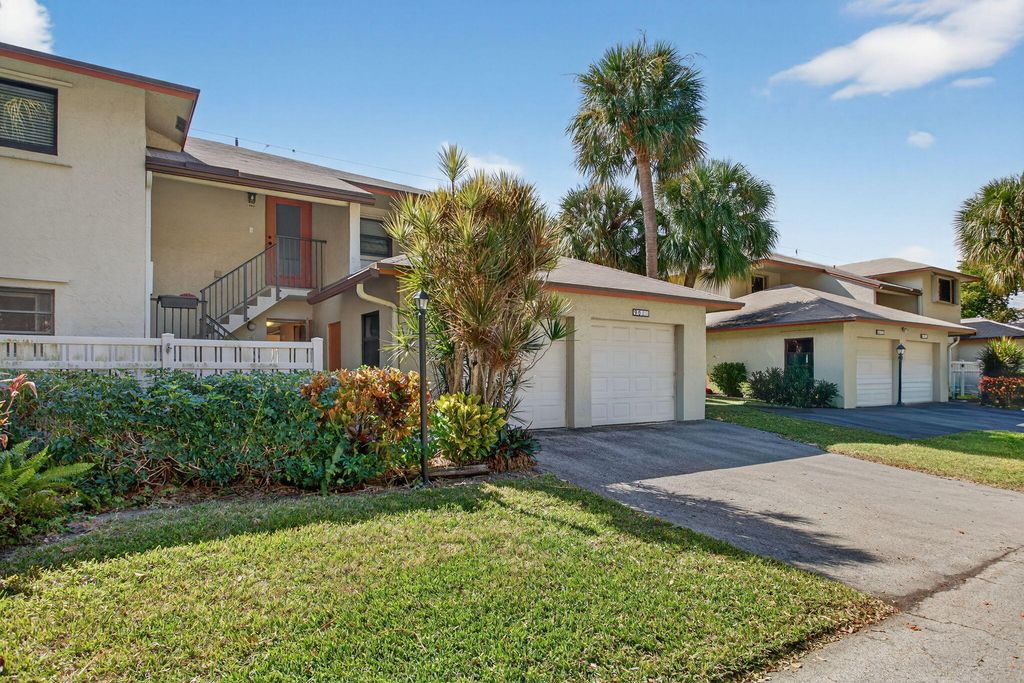1780 NE 39th Court 901, Pompano Beach, FL 33064