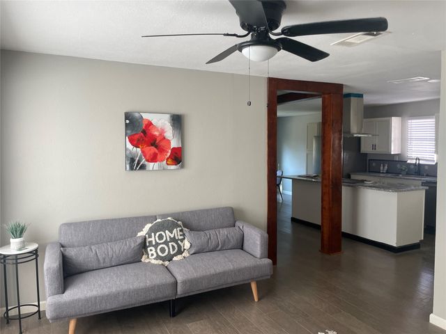 203 Broad Street, Mckinney, TX 75069