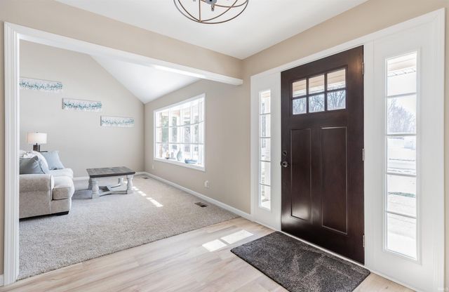 7244 Edgedale Drive, Newburgh, IN 47630