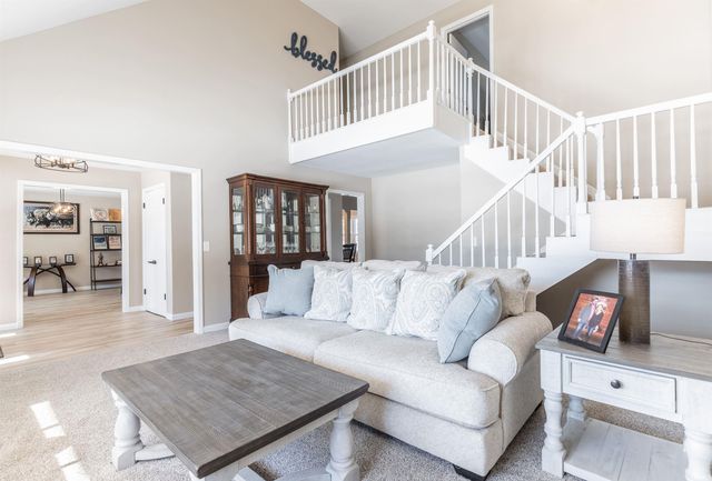 7244 Edgedale Drive, Newburgh, IN 47630