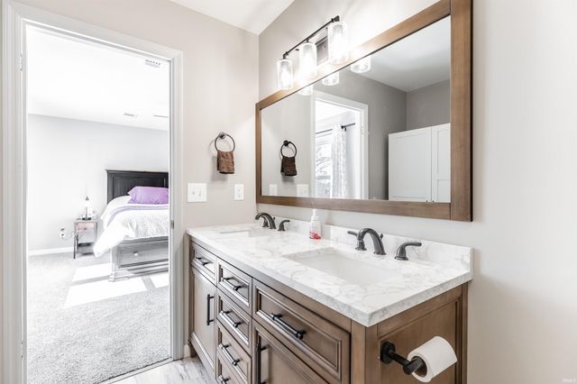 7244 Edgedale Drive, Newburgh, IN 47630