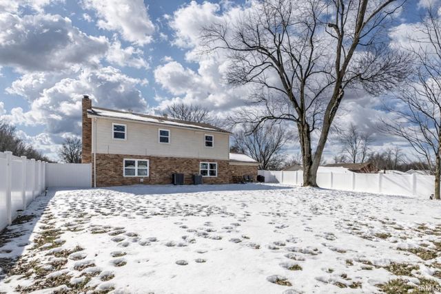 7244 Edgedale Drive, Newburgh, IN 47630