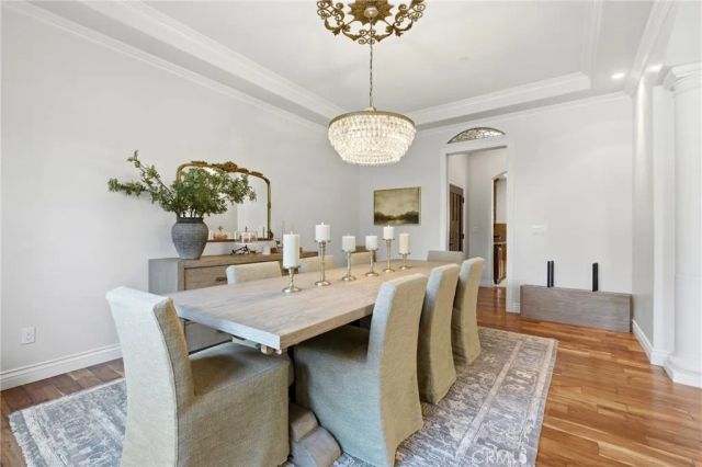 3939 W Robinwood, Visalia, CA 93291