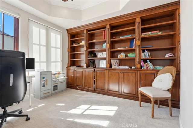 3939 W Robinwood, Visalia, CA 93291