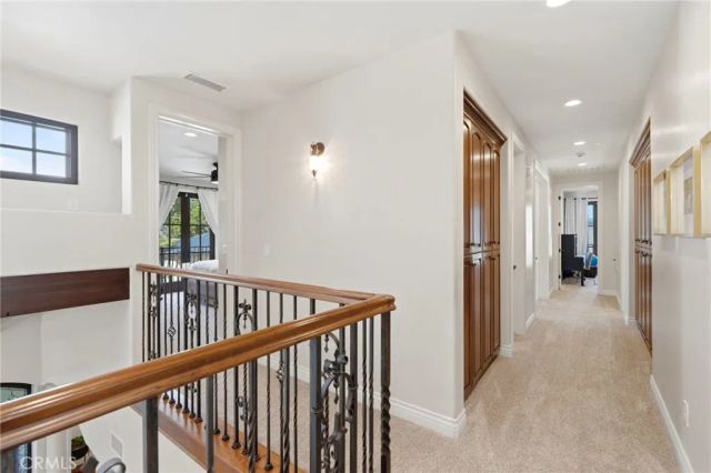 3939 W Robinwood, Visalia, CA 93291