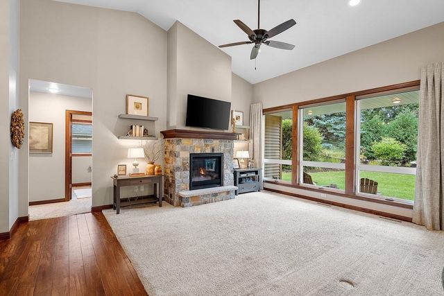 1004 HEYERDAHL HEIGHTS, Hobart, WI 54313