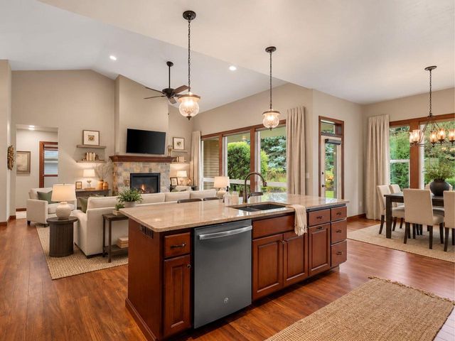1004 HEYERDAHL HEIGHTS, Hobart, WI 54313