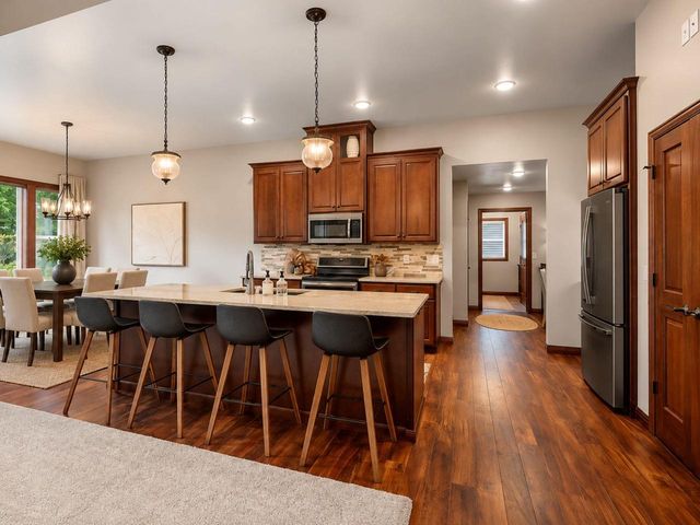 1004 HEYERDAHL HEIGHTS, Hobart, WI 54313
