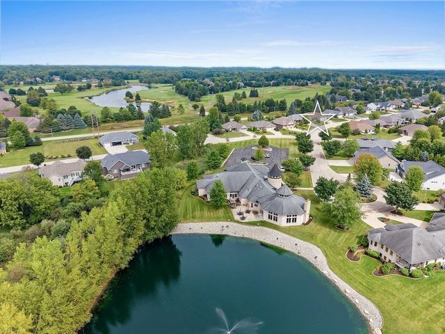 1004 HEYERDAHL HEIGHTS, Hobart, WI 54313