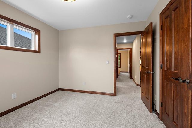 1004 HEYERDAHL HEIGHTS, Hobart, WI 54313