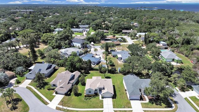 1025 LAKE AVOCA PLACE, Tarpon Springs, FL 34689