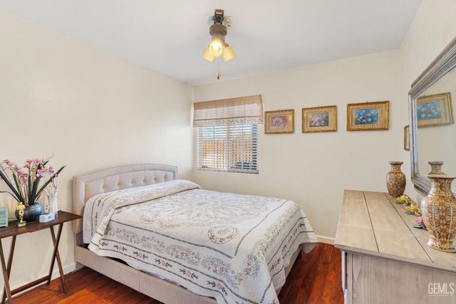 9703 touchstone dr, Bakersfield, CA 93311