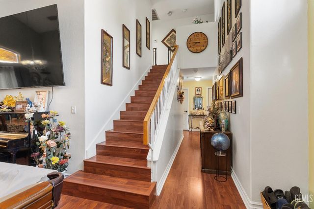 9703 touchstone dr, Bakersfield, CA 93311