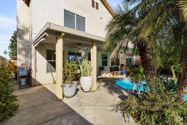 9703 touchstone dr, Bakersfield, CA 93311