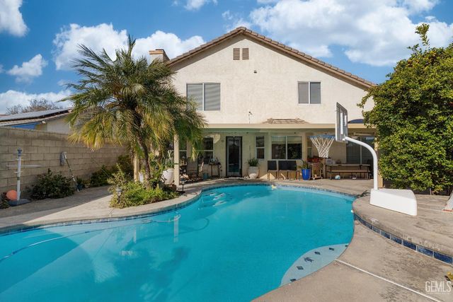 9703 touchstone dr, Bakersfield, CA 93311