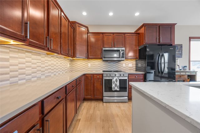 804 Palmyra Drive NE, Cedar Rapids, IA 52402