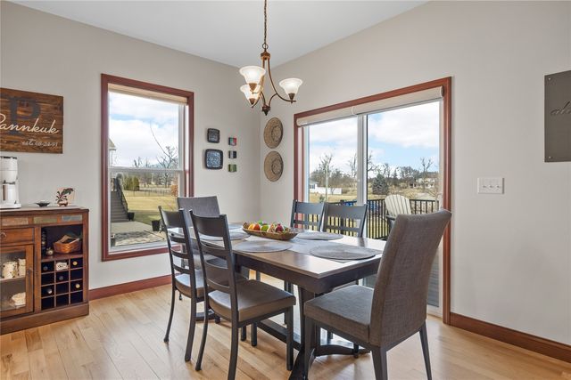 804 Palmyra Drive NE, Cedar Rapids, IA 52402