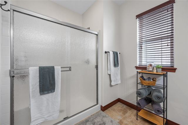 804 Palmyra Drive NE, Cedar Rapids, IA 52402