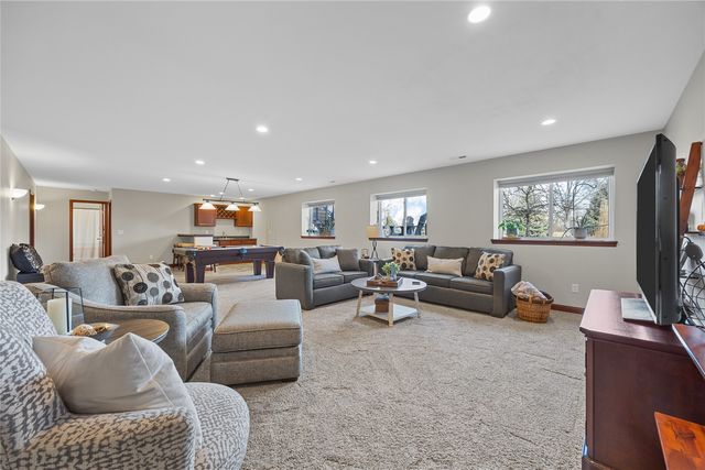 804 Palmyra Drive NE, Cedar Rapids, IA 52402