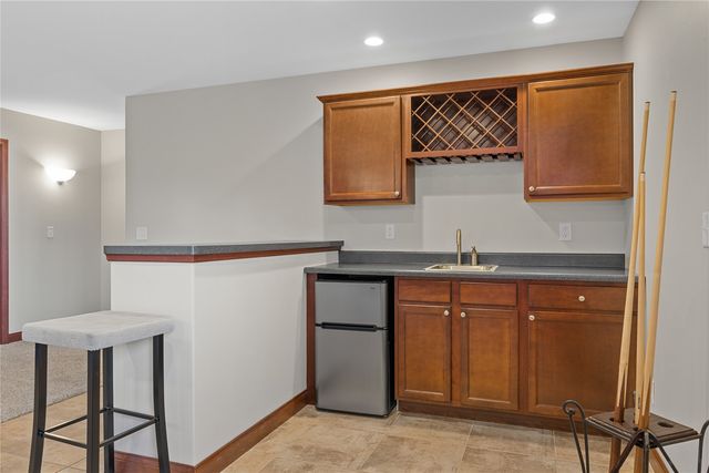 804 Palmyra Drive NE, Cedar Rapids, IA 52402