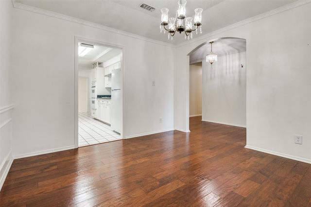 1910 Jamestown Court, Arlington, TX 76013