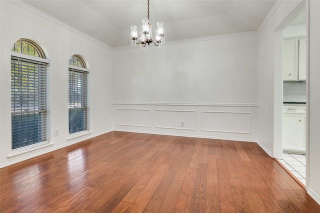 1910 Jamestown Court, Arlington, TX 76013