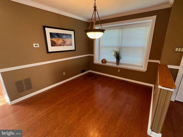 11 WOODRUSH CT, Delran, NJ 08075