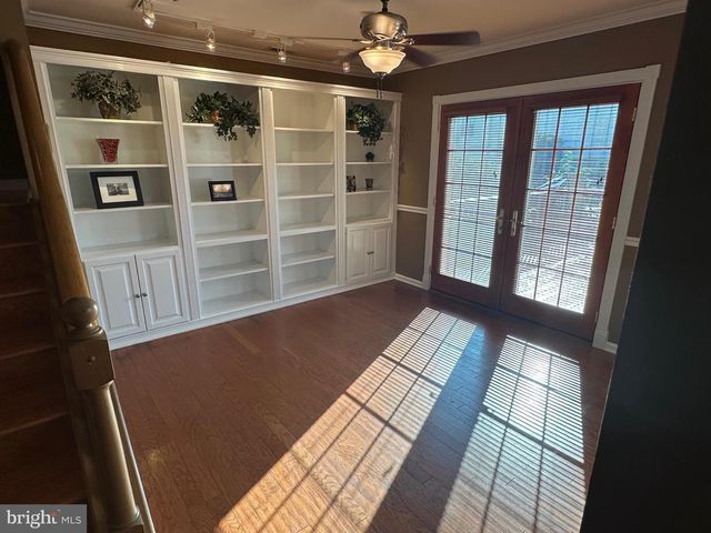 11 WOODRUSH CT, Delran, NJ 08075