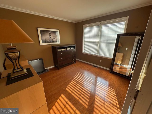 11 WOODRUSH CT, Delran, NJ 08075