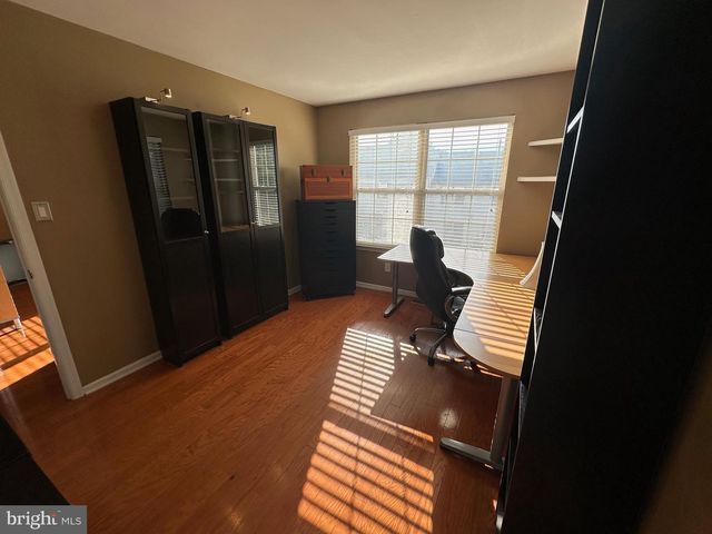 11 WOODRUSH CT, Delran, NJ 08075