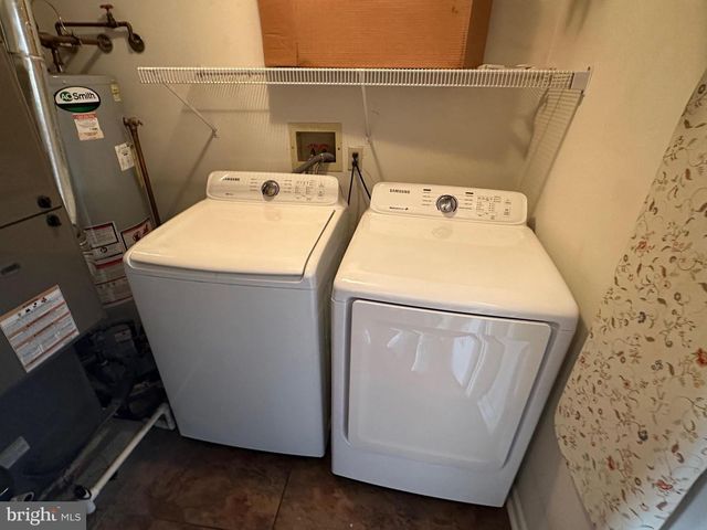 11 WOODRUSH CT, Delran, NJ 08075