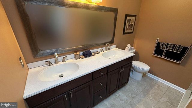 11 WOODRUSH CT, Delran, NJ 08075