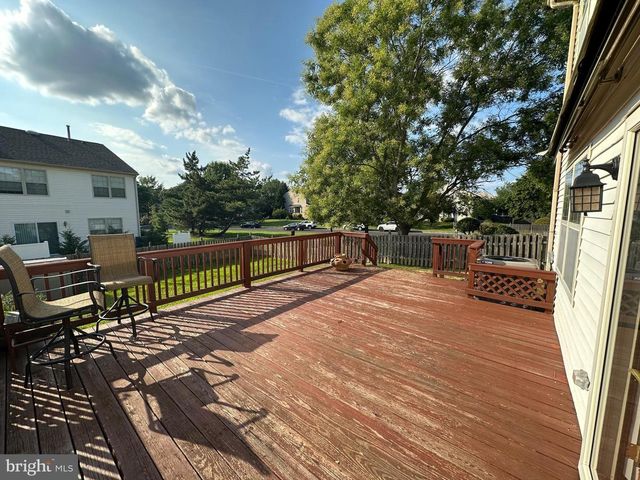 11 WOODRUSH CT, Delran, NJ 08075